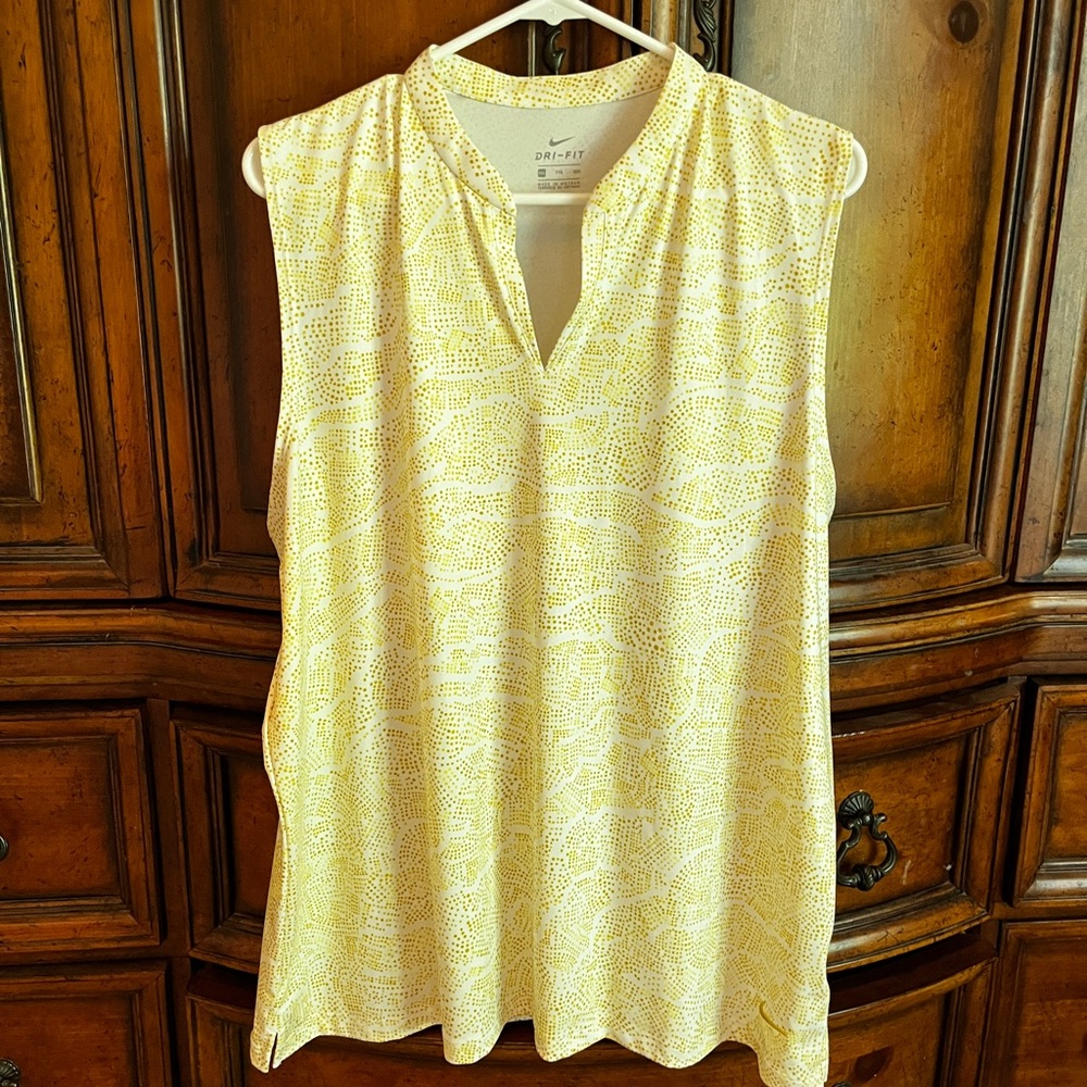 Nike Women's Yellow Sleeveless Golf Top
